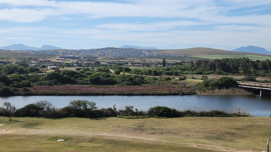 3 Bedroom Property for Sale in Hartenbos Heuwels Western Cape